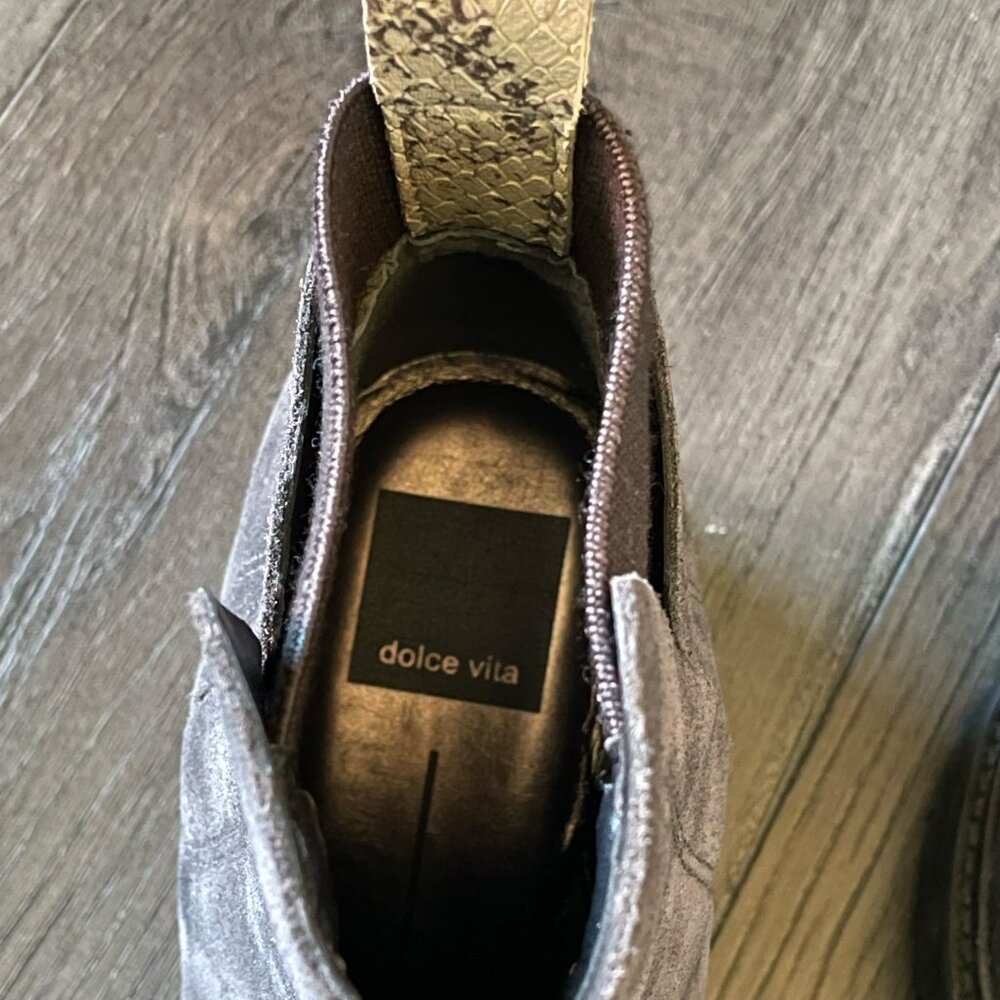 Dolce Vita "Huey" Booties - Gray Suede - EUC - Picture 4 of 6